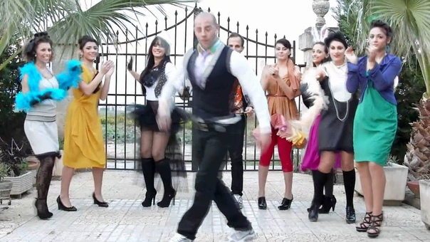 Steve Noah feat Stefy G Star in the
