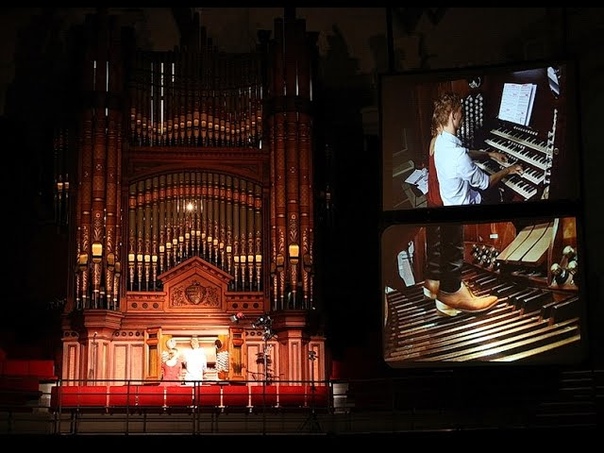 Concert at Victoria Hall, Hanley, Stoke on Trent, by Gert van Hoef on August 15,