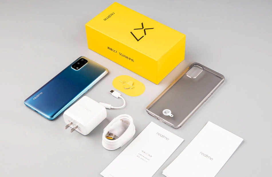 Смартфон Realme X7