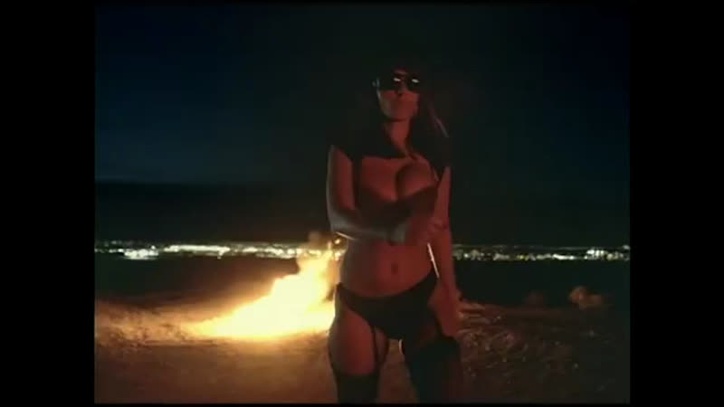kanye west flashing