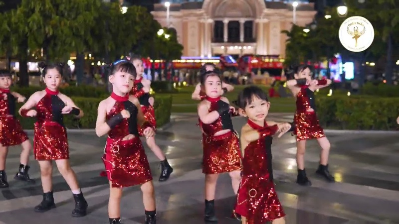 DE YANG GATAL GATAL SA, Zumba dance, Dance kids, bé nhảy sôi