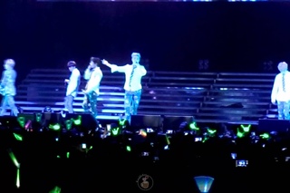 Fancam   - Body & Soul - Live on Earth Paris