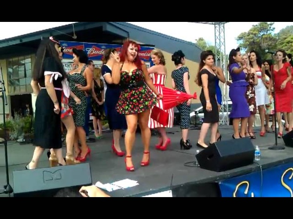 PIN UP GIRLS FROM THE PRIMER NATIONALS 2011 STRUTTING THEIR