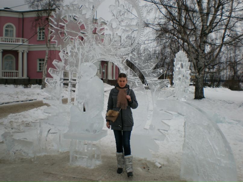 Лика Попова 