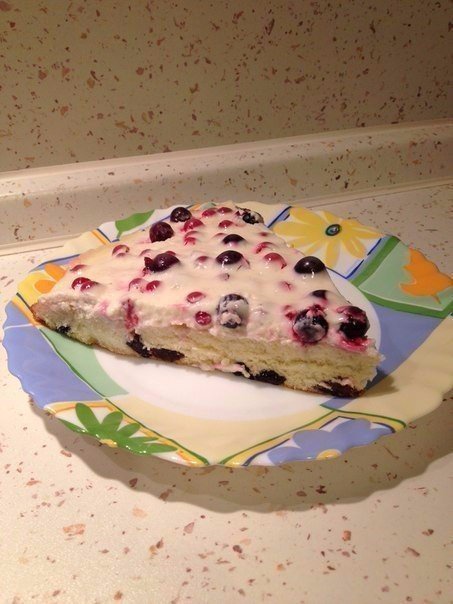ВКУСНЫЙ, БЫСТРЫЙ, ПОЛЕЗНЫЙ ПИРОГ Ингредиенты:Для теста:яйцо 3-4 шт.мука 3-4 ст.л. с горкойсахар 1 /2 ст.сода 1 /2 ч.л., погасить лимонным сокомДля начинки:1 вариант:Яблоки 0,5 кгКорица 0,5 ч.