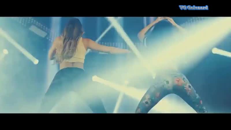 T. H. EXPRESS feat MOE Im On Your