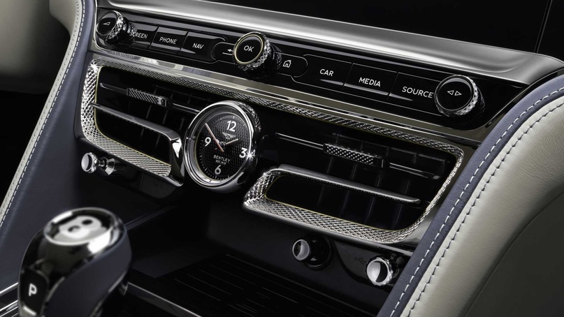 Bentley Flying Spur III и важные факты, изображение №8
