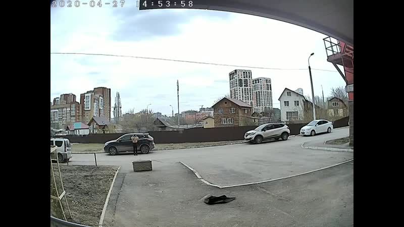 Украла телефон.