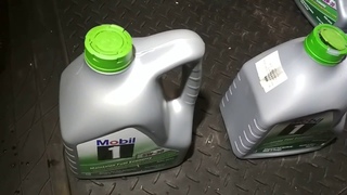 Масло Mobil 1 четыре отличия канистры от подделки.