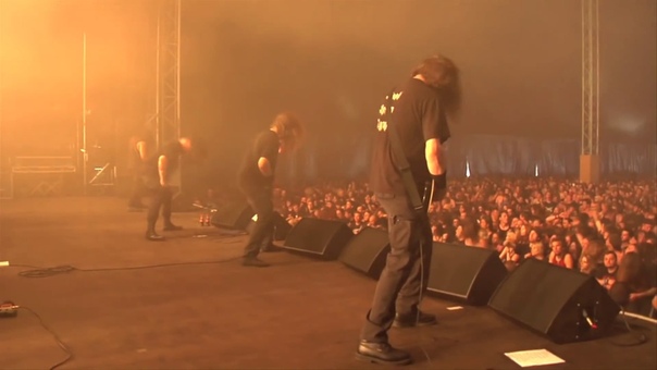 Cannibal Corpse Stripped, Raped And Strangled ( Live Global Evisceration